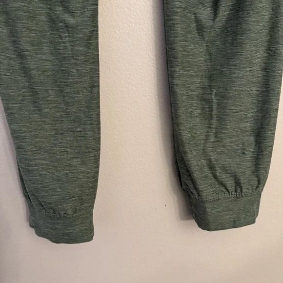 Women's Skechers Go Walk lightweight soft brushed joggers olive green pockets - Picture 11 of 13